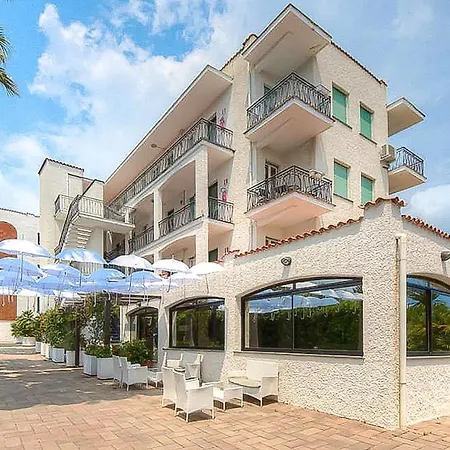In With 1 Bedrooms, Wifi&outdoor Swimming Pool Pietra Ligure